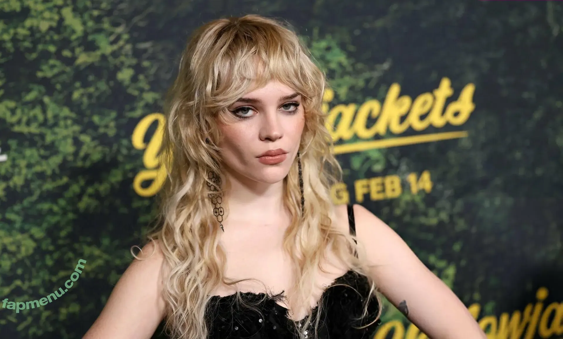 Sophie Thatcher nude photo #0558 (soapy.t / sophie_thatcher)