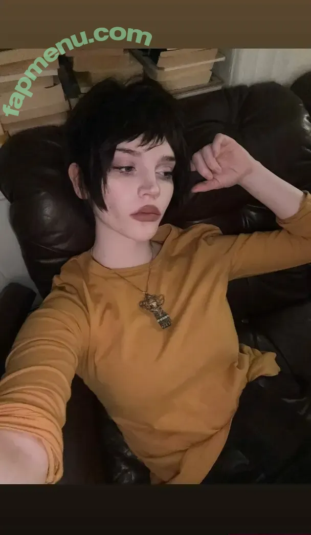 Sophie Thatcher nude photo #0944 (soapy.t / sophie_thatcher)