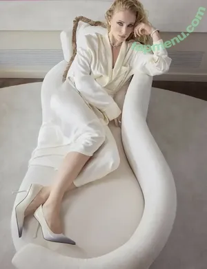 Sophie Turner / sexysophieturner / sophiet nude photo #0548