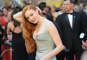 Sophie Turner / sexysophieturner / sophiet nude photo #0564