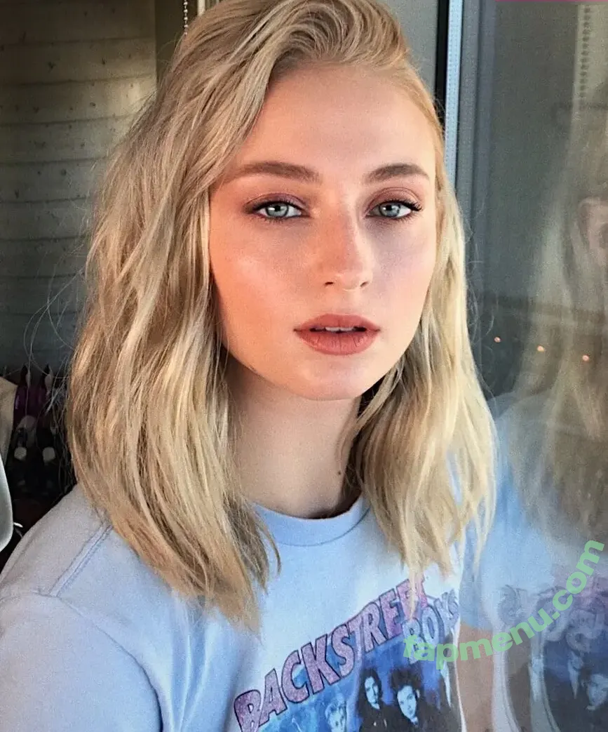 Sophie Turner nude photo #0192 (sexysophieturner / sophiet)