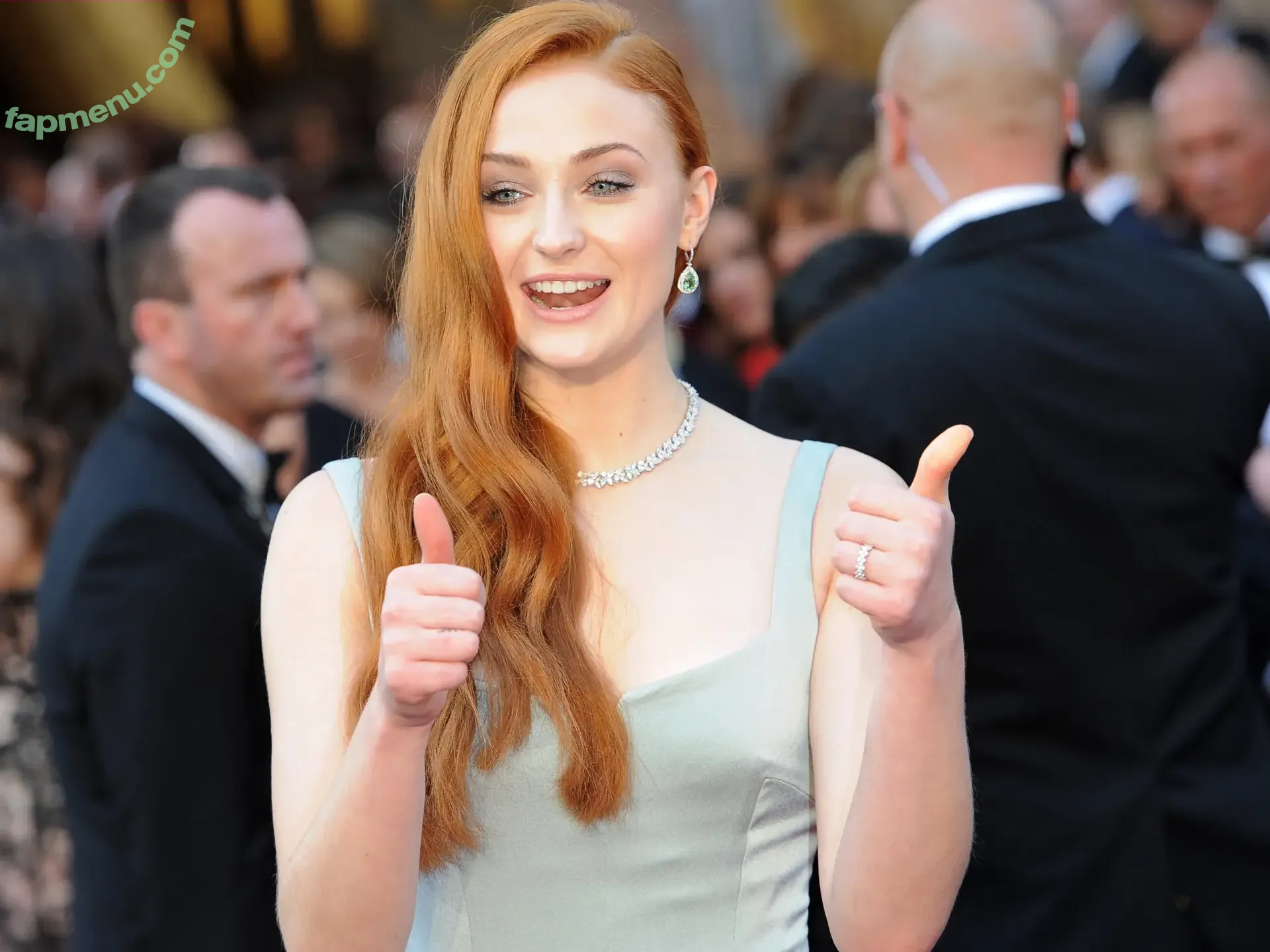 Sophie Turner nude photo #0562 (sexysophieturner / sophiet)