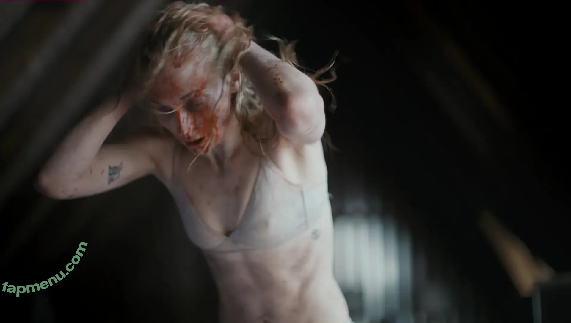 Sophie Turner nude photo #0572 (sexysophieturner / sophiet)