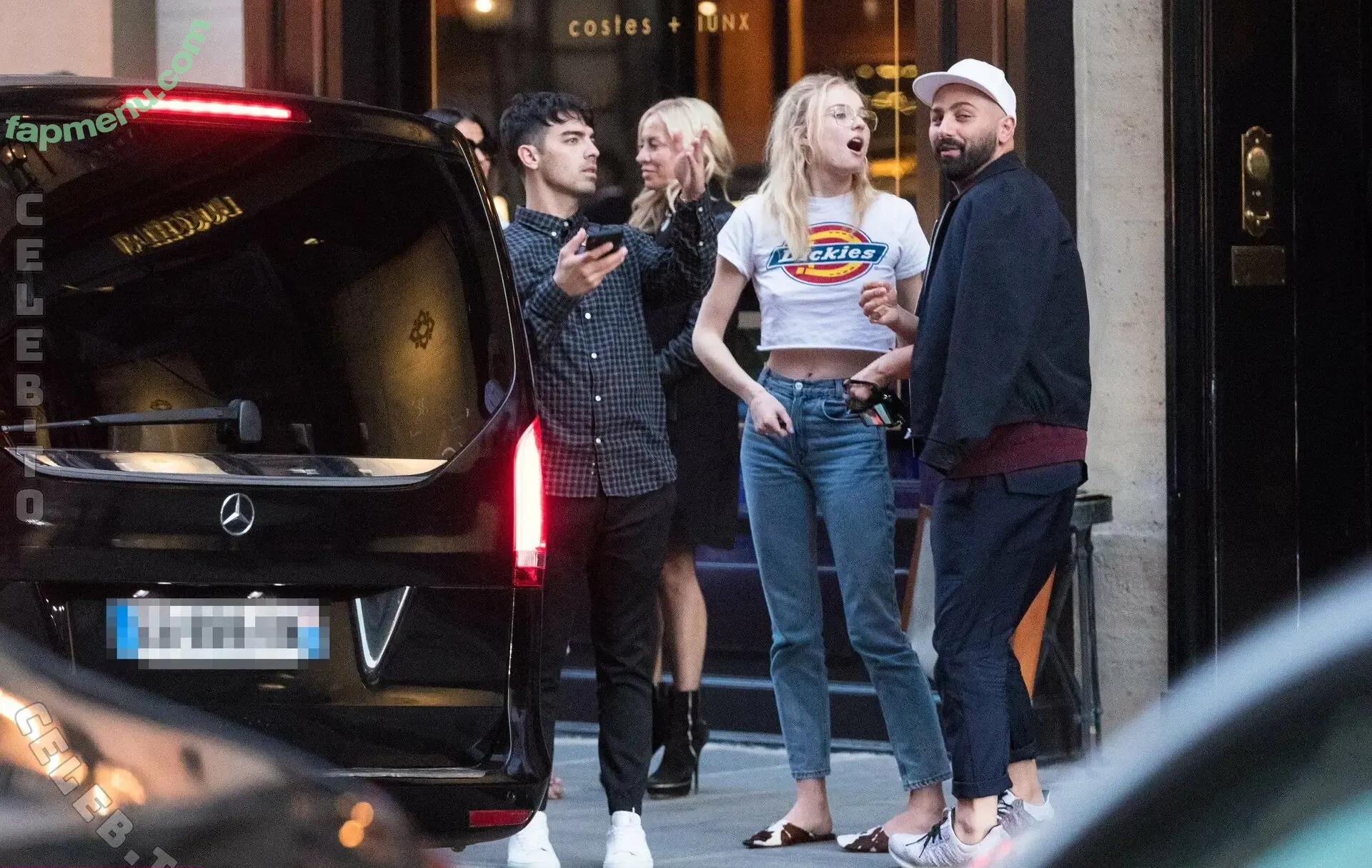 Sophie Turner nude photo #0598 (sexysophieturner / sophiet)