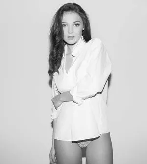 Sophie Wallace / Scottish TV Presenter / stv_sophie nude photo #0003