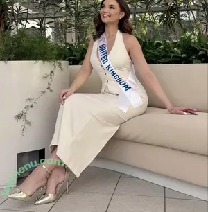 Sophie Wallace / Scottish TV Presenter / stv_sophie nude photo #0202