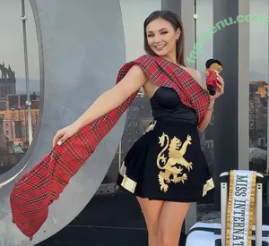 Sophie Wallace / Scottish TV Presenter / stv_sophie nude photo #0208