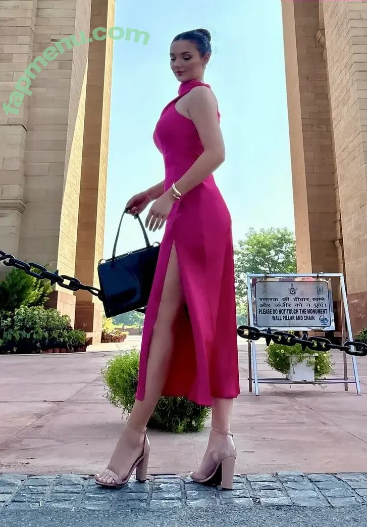 Sophie Wallace nude photo #0180 (Scottish TV Presenter / stv_sophie)