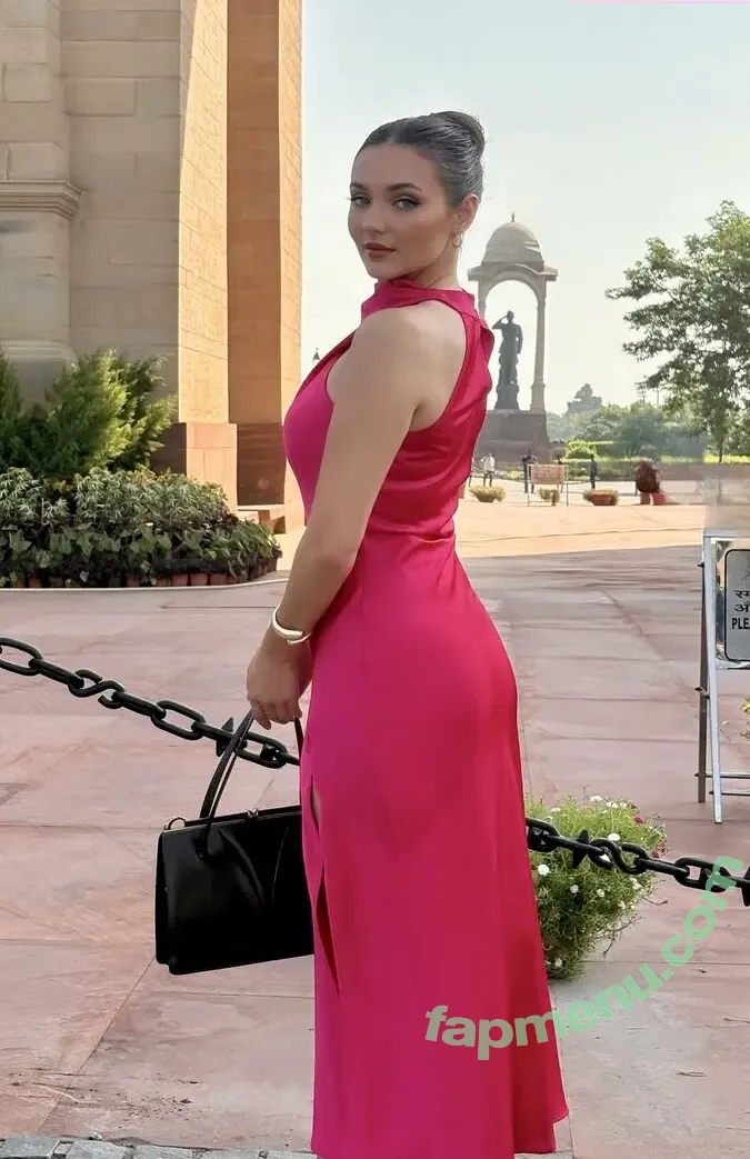 Sophie Wallace nude photo #0181 (Scottish TV Presenter / stv_sophie)