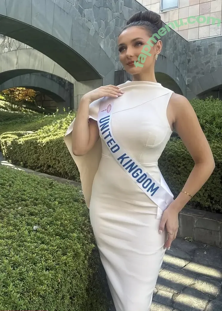 Sophie Wallace nude photo #0193 (Scottish TV Presenter / stv_sophie)