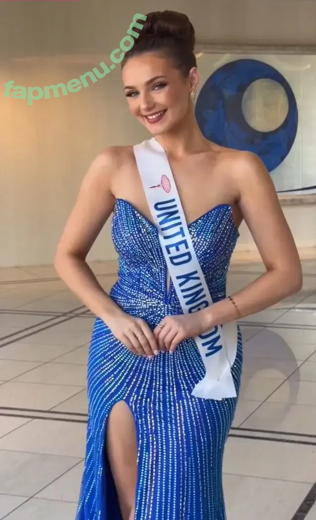 Sophie Wallace nude photo #0201 (Scottish TV Presenter / stv_sophie)