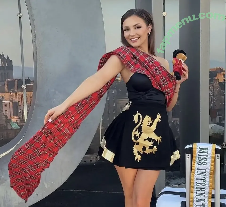 Sophie Wallace nude photo #0208 (Scottish TV Presenter / stv_sophie)