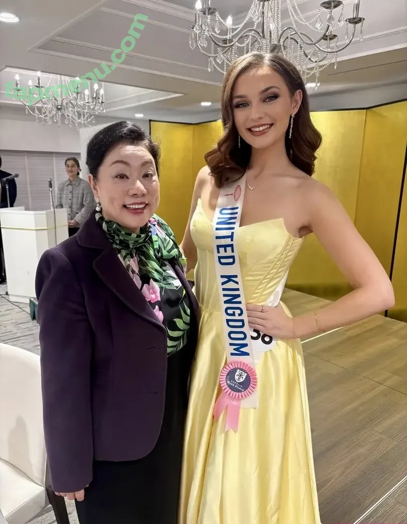 Sophie Wallace nude photo #0217 (Scottish TV Presenter / stv_sophie)