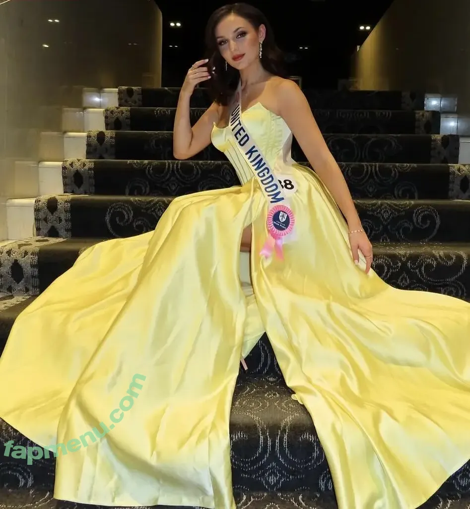 Sophie Wallace nude photo #0219 (Scottish TV Presenter / stv_sophie)