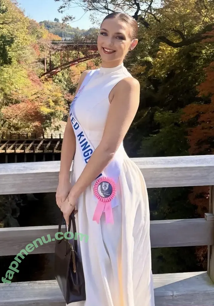 Sophie Wallace nude photo #0222 (Scottish TV Presenter / stv_sophie)