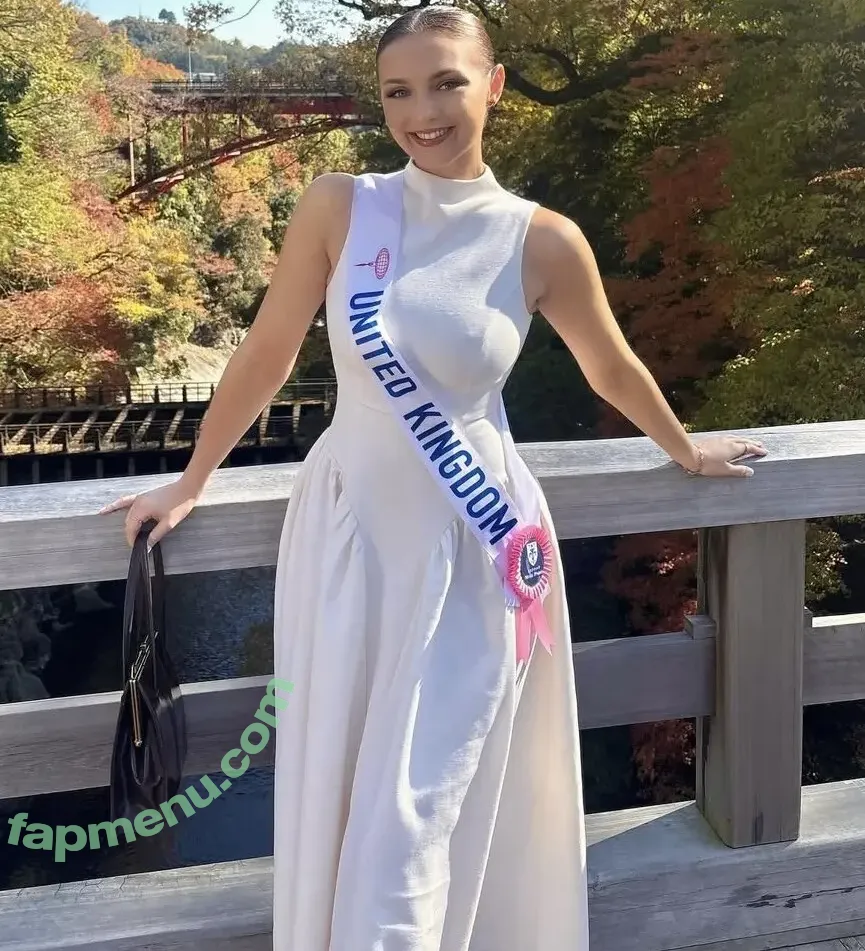 Sophie Wallace nude photo #0223 (Scottish TV Presenter / stv_sophie)