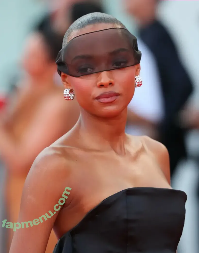 Sophie Wilde nude photo #0026 (sophiewilde / sophiewildee)