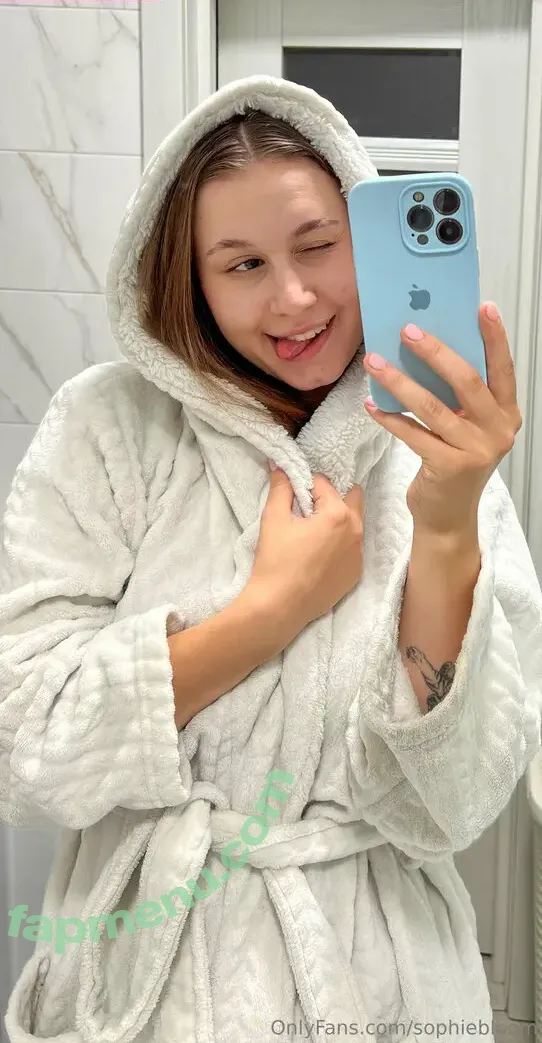 SophieBloom nude photo #0086 (Lullilu / hensoir / lafemfatal)