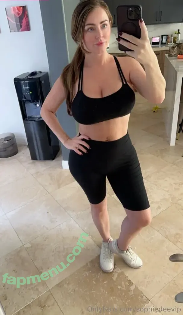 sophiedeevip nude photo #0300 (sophiedee)