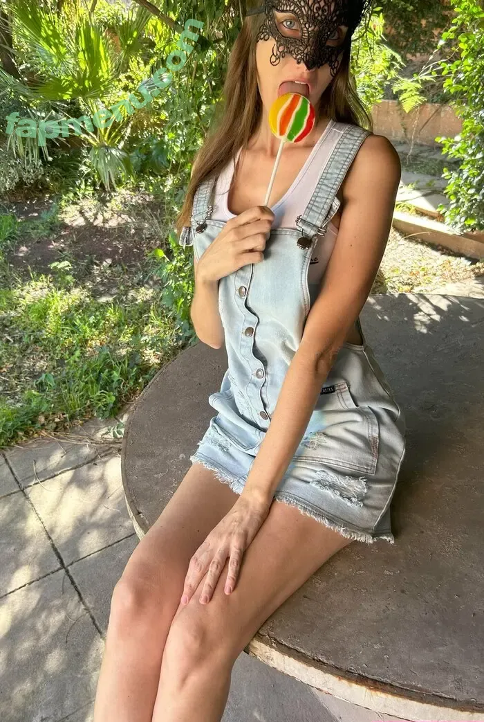 sophiefoxy27 nude photo #0002 (sophiefoxy)