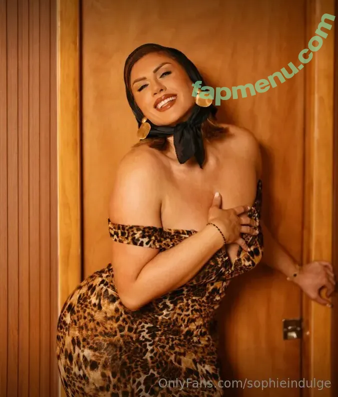 sophieindulge nude photo #0007 (sophie__church)