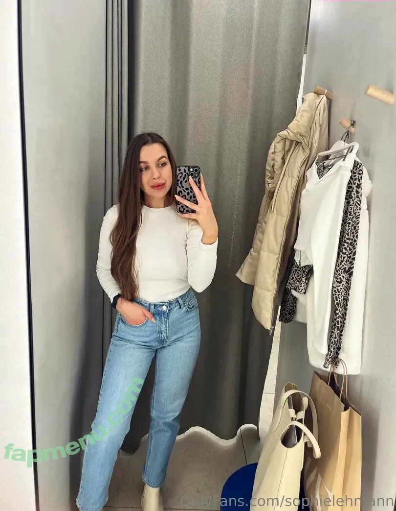 sophielehmann nude photo #0006 (sophielehmannn)