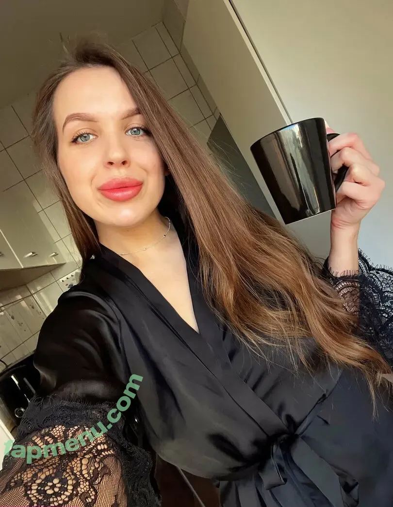 sophielehmann nude photo #0018 (sophielehmannn)