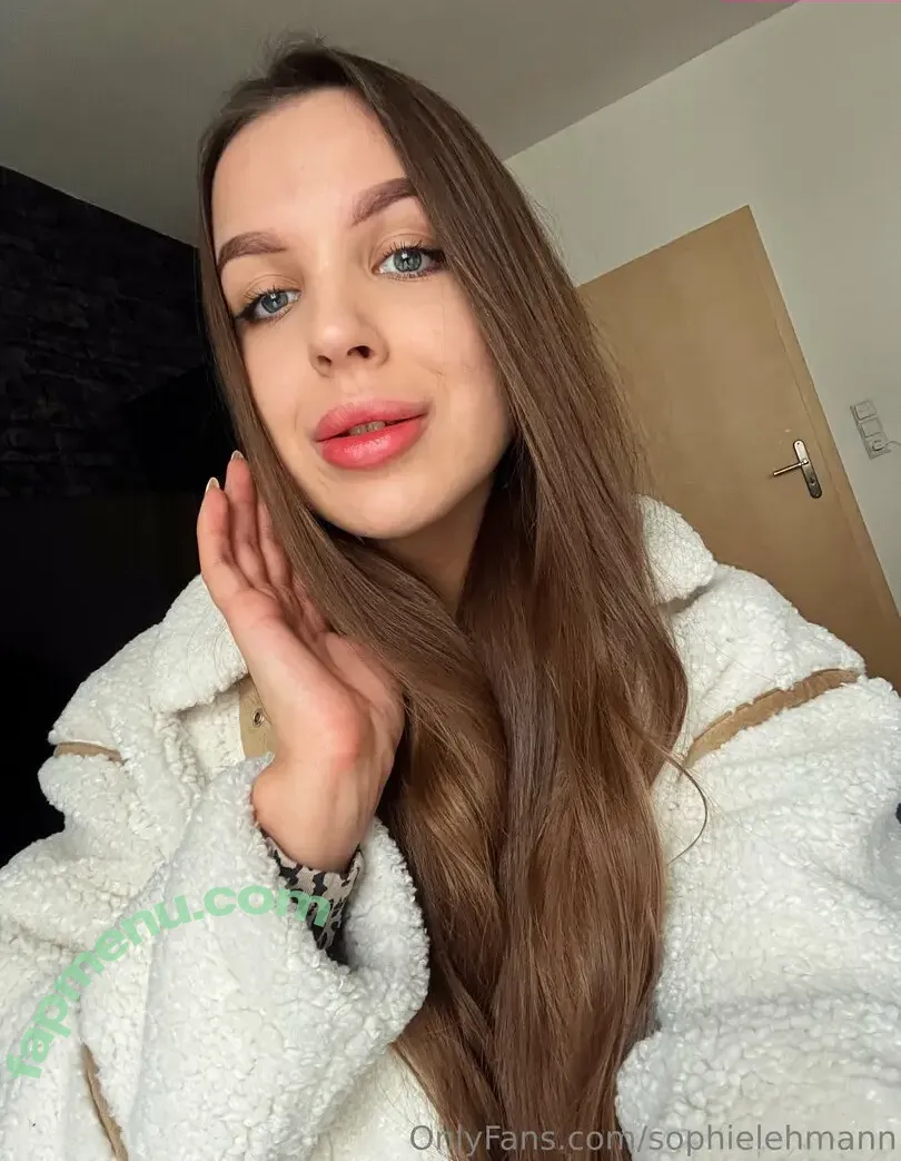 sophielehmann nude photo #0019 (sophielehmannn)