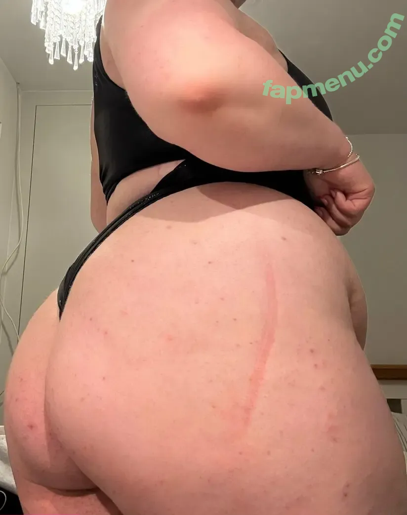 sophiesbelly nude photo #0013 (sophiebellybelly)