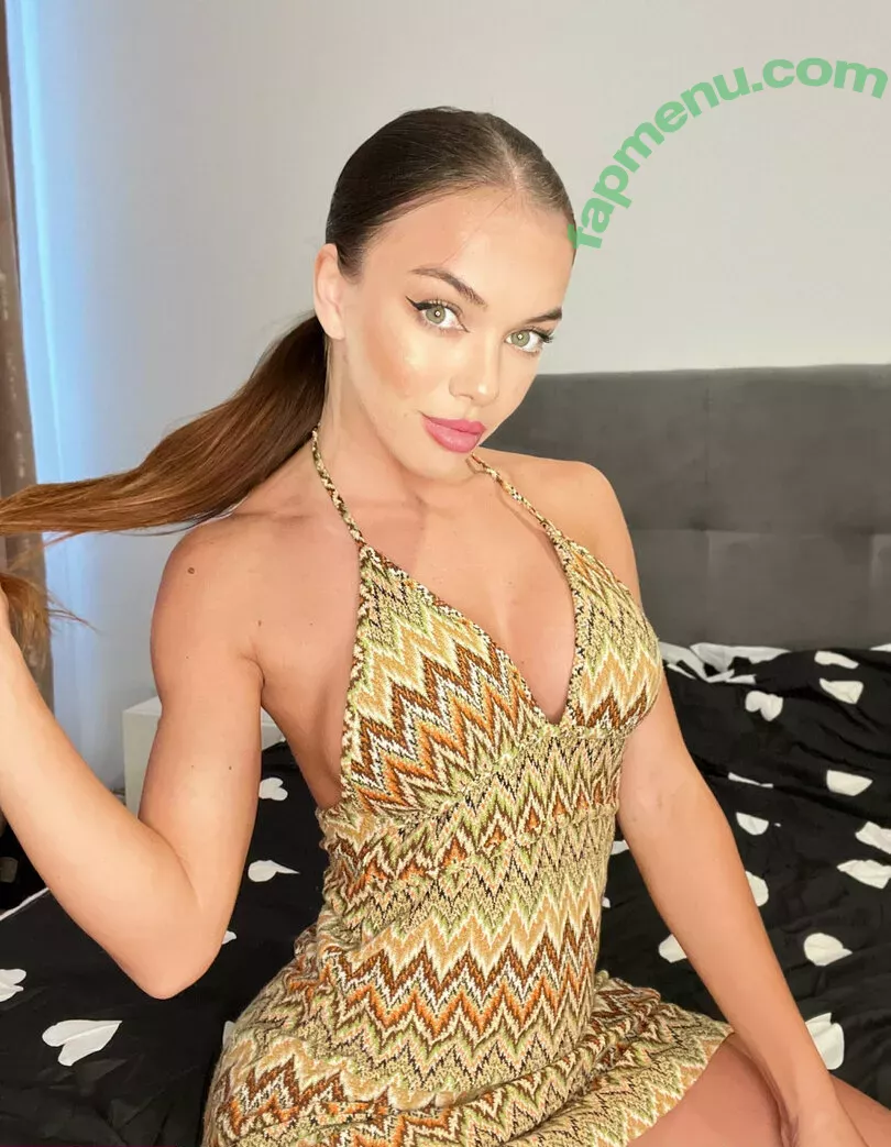 sophiestorms nude photo #0217 (hereisssophie)