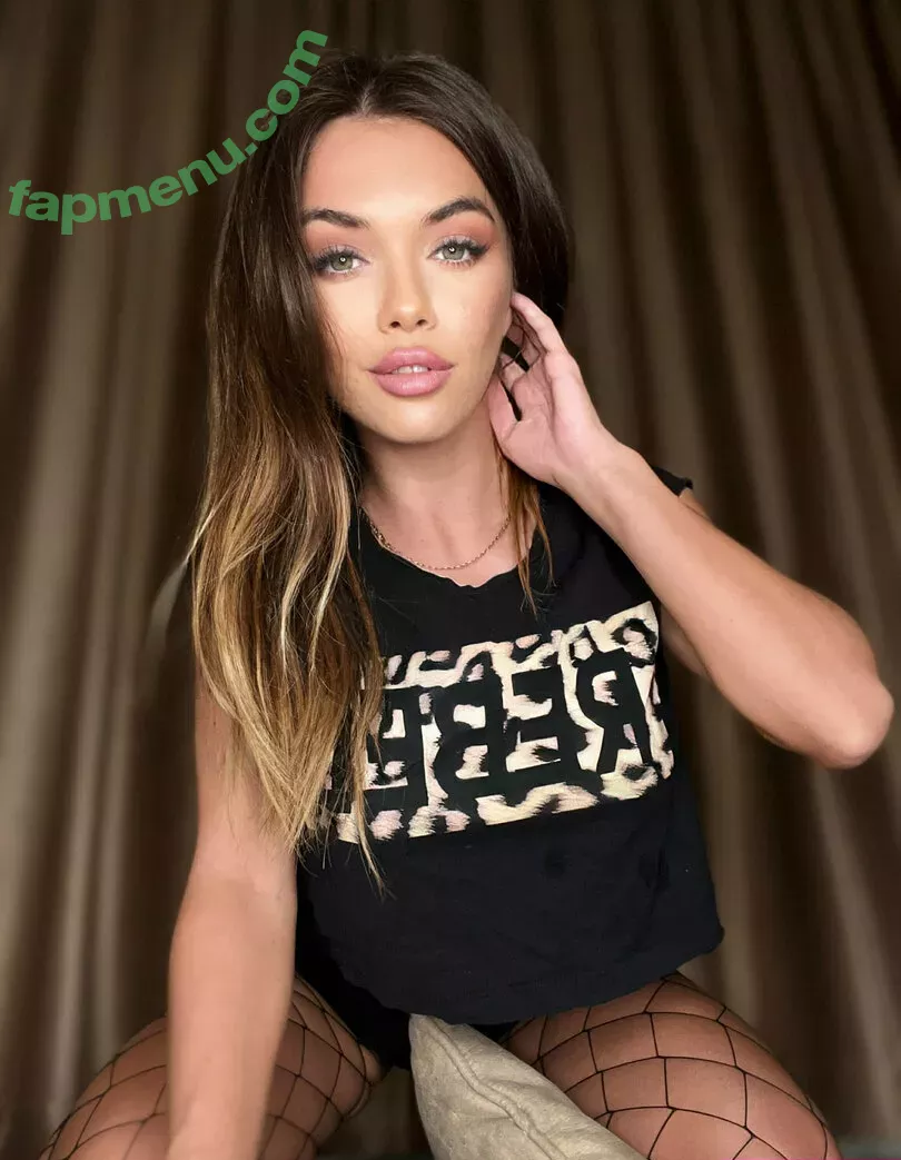 sophiestorms nude photo #0230 (hereisssophie)