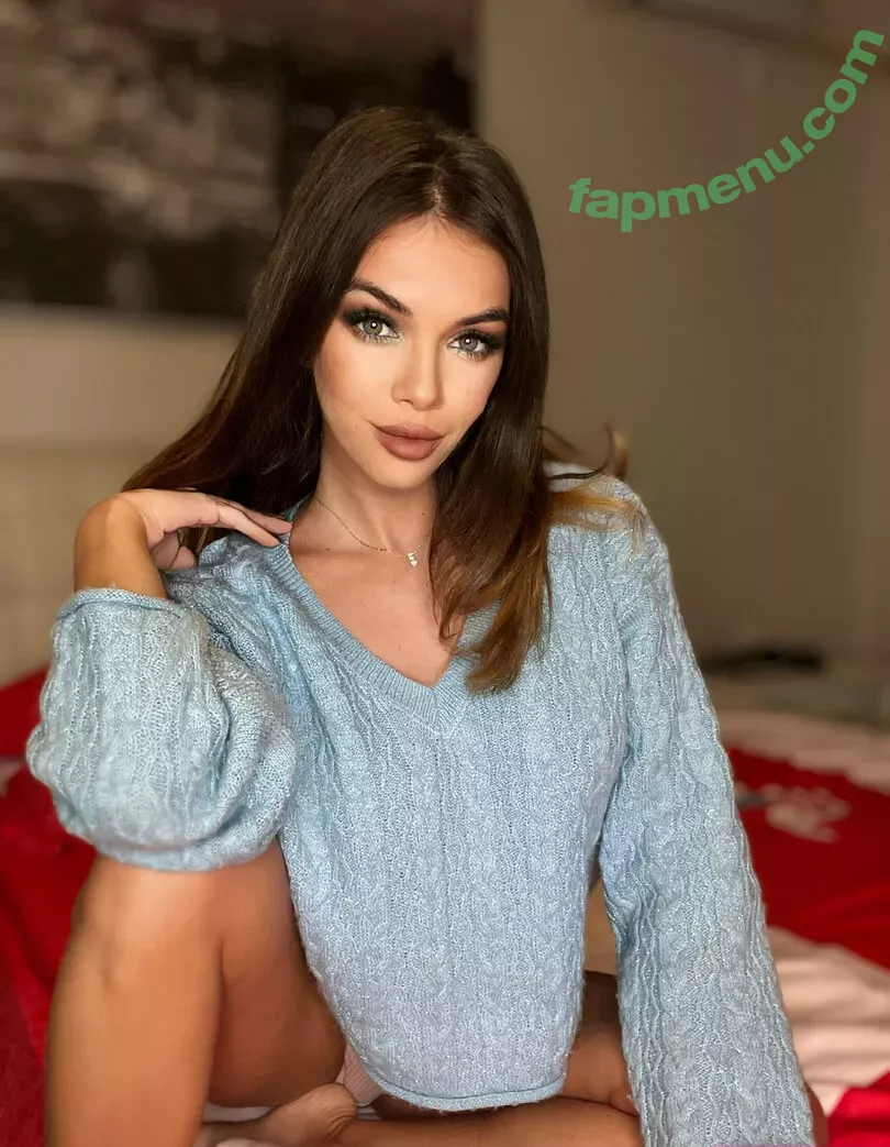 sophiestorms nude photo #0231 (hereisssophie)