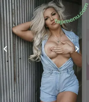 nude photo #0005
