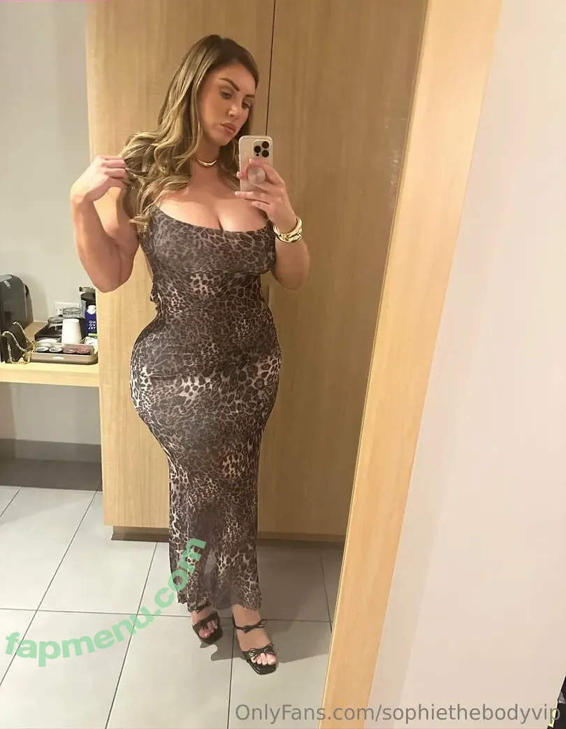 sophiethebodyvip nude photo #0022 (sophiesselfies224)