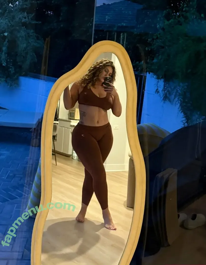 sophiethebodyvip nude photo #0033 (sophiesselfies224)