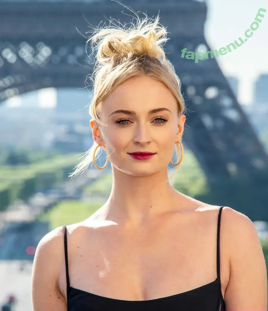 sophieturner nude photo #0011 (sophieturner)