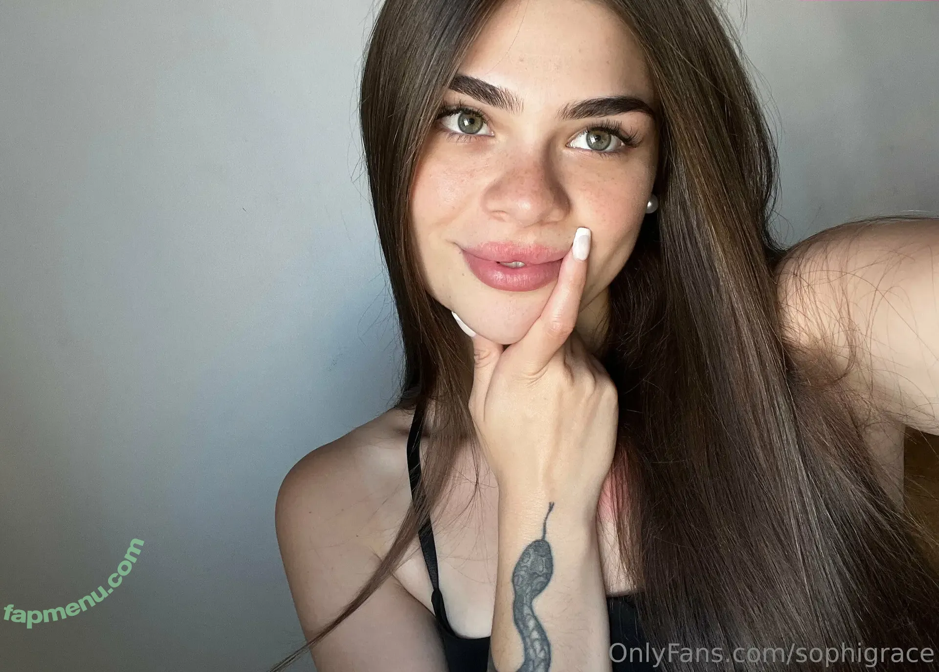sophigrace nude photo #0076 (kind_piaa / therealsophiagrace)
