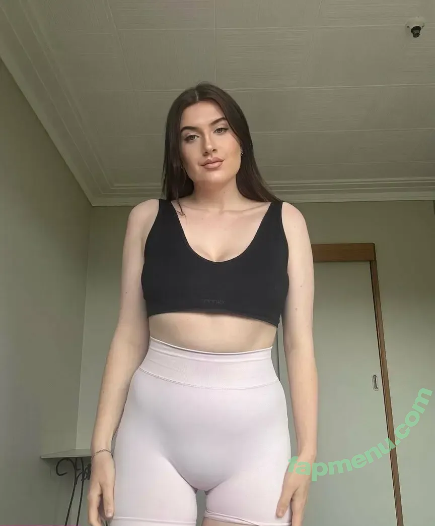 sophoalicexo nude photo #0072 (Sophiealiccee / Spicysofiaxo)