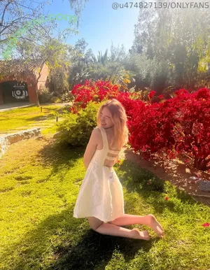 sophssecretspace / sophiaisabereels nude photo #0032
