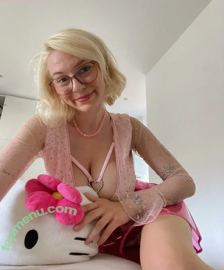 SophStardust nude photo #0001 (SophStardust)