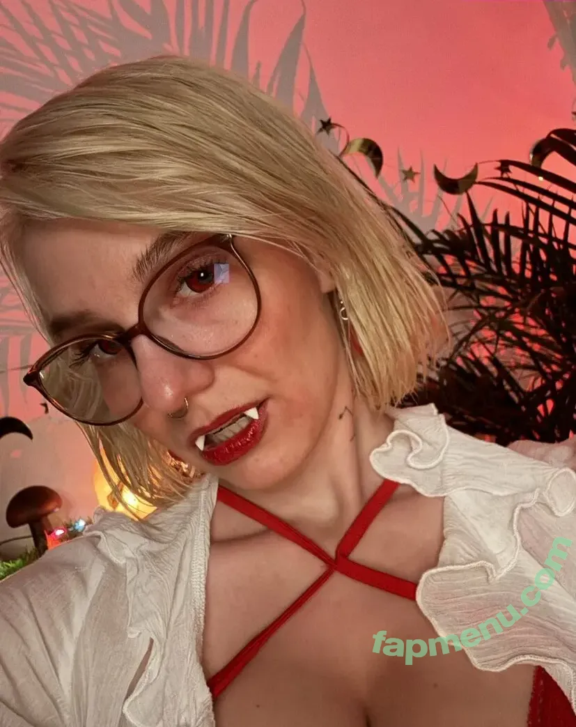 SophStardust nude photo #0007 (SophStardust)