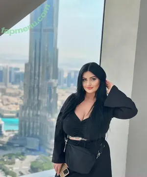 Sopo Shariqadze / soposhariqadze nude photo #0011