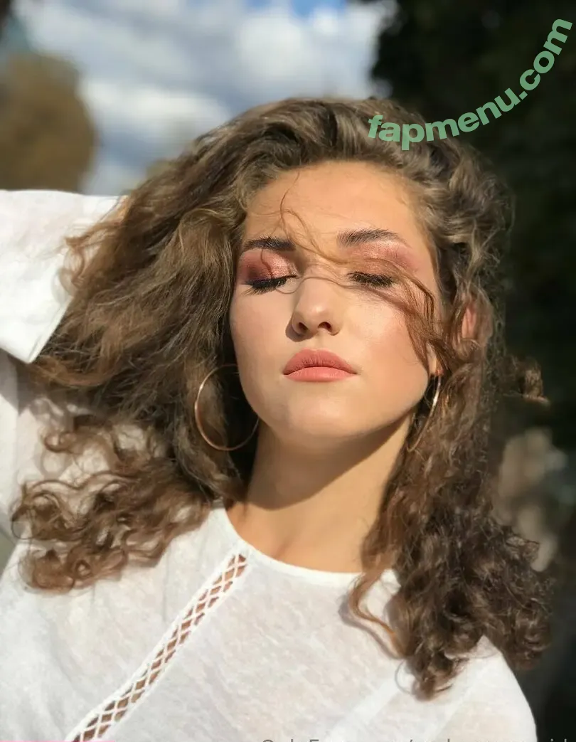 Sordid_refinery nude photo #0002 (curly_mermaid / mermaid_bb)