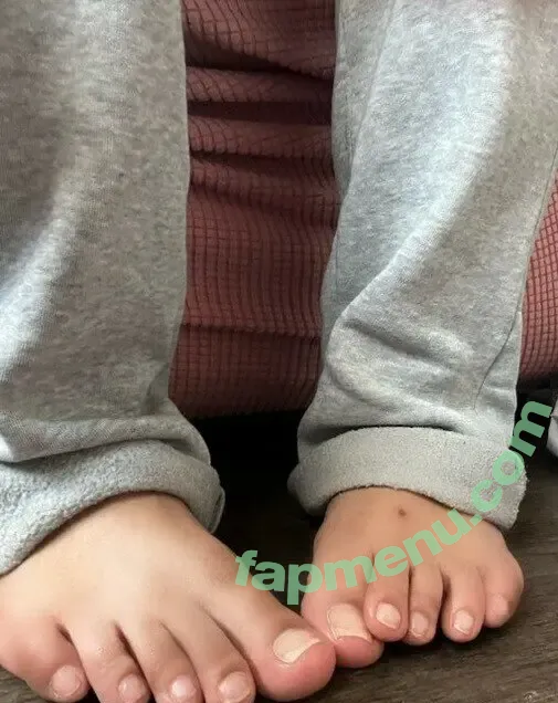 Soulfeetbabe nude photo #0024 (pedinpout)