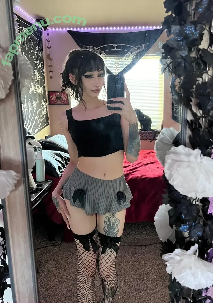 Soullessfox nude photo #0093 (soul.lessfox)