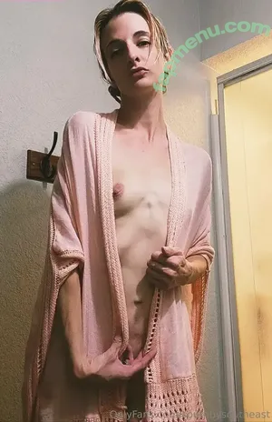  nude photo #0025