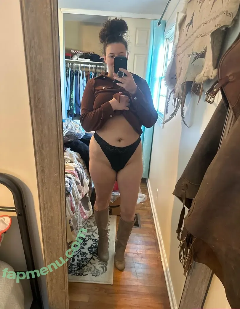 southerngirlstuckupnorth nude photo #0004 (southerngirlstuckupnorth)