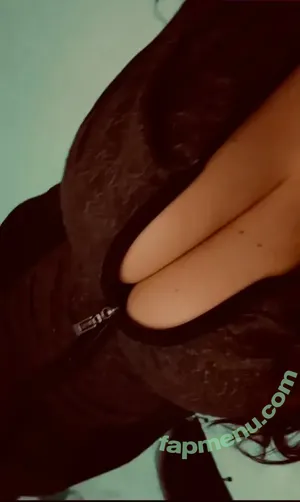 Sovenjatko nude photo #0010
