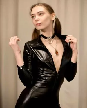 Sowa Valeri / SowaValeri / Steklova Essenia / sowa.valeri / teasingsister nude photo #0128