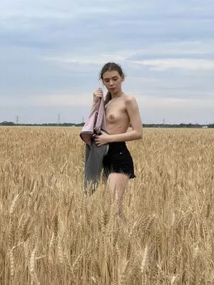 Sowa Valeri / SowaValeri / Steklova Essenia / sowa.valeri / teasingsister nude photo #0210
